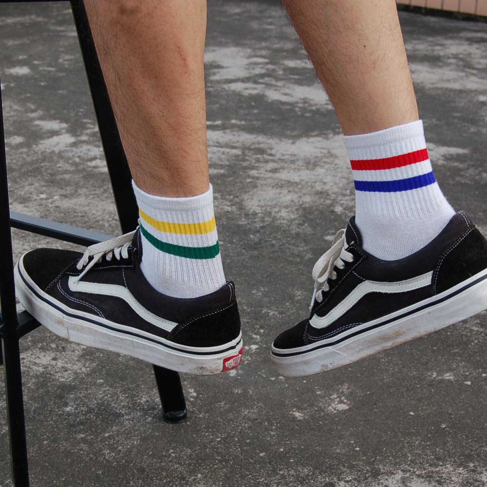 New-2015-Cannabis-Marijuana-Japanese-Harajuku-ayumi-GD-striped-Fashion-EXO-Plantlife-Skateboarding-Sport-Socks.jpg